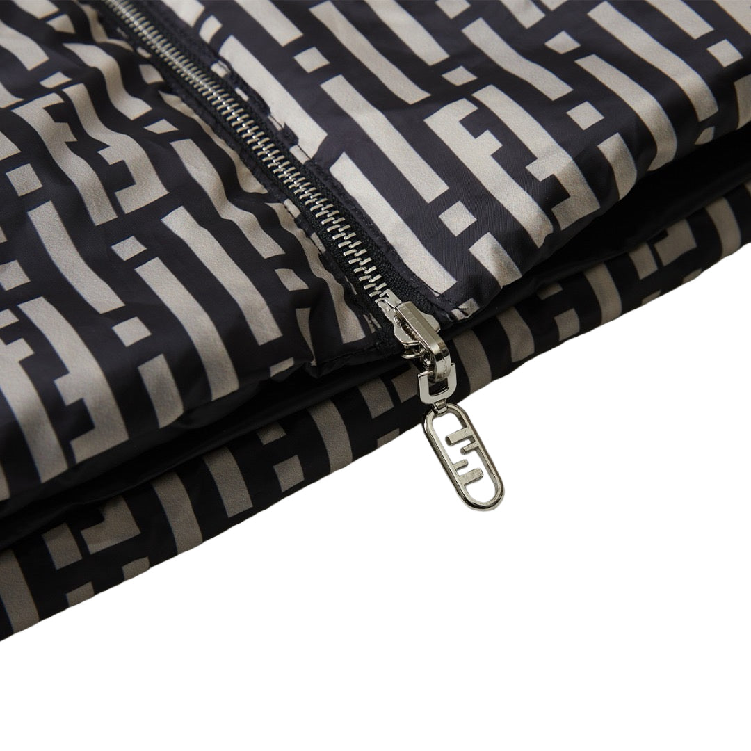 FENDI 老花滿印FF雙面穿羽絨服