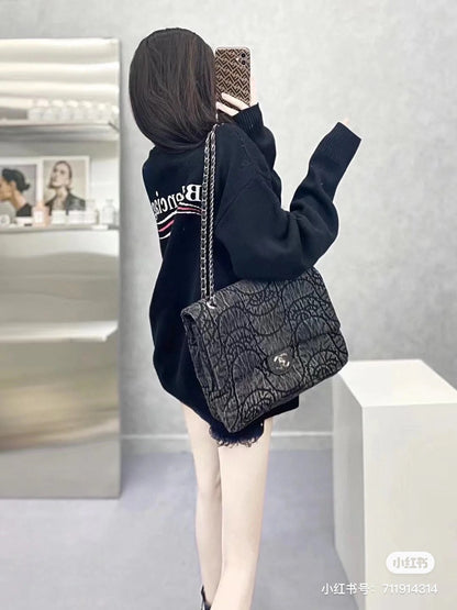 BALENCIAGA 巴黎世家LOGO毛衣