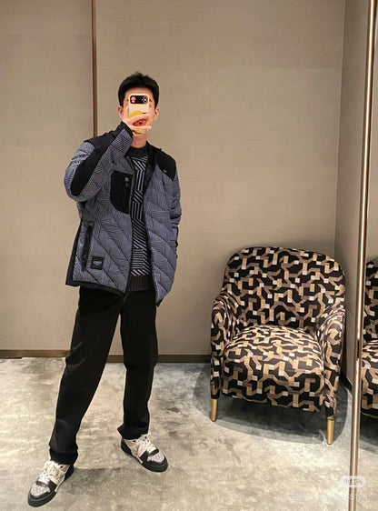 FENDI 黑藍滿印FF拼接口袋棉服