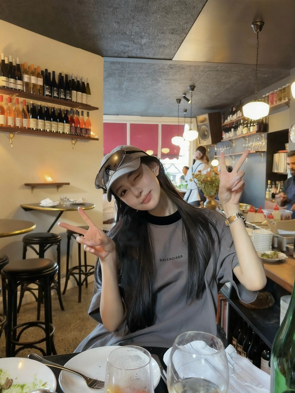 BALENCIAGA 正反雙層刺繡短袖