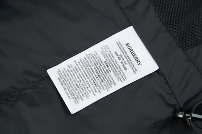 BURBERRY 拆袖大格紋羽絨服