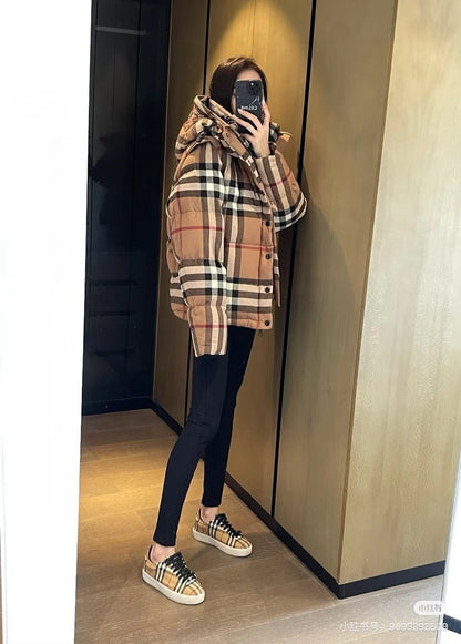 BURBERRY 拆袖大格紋羽絨服