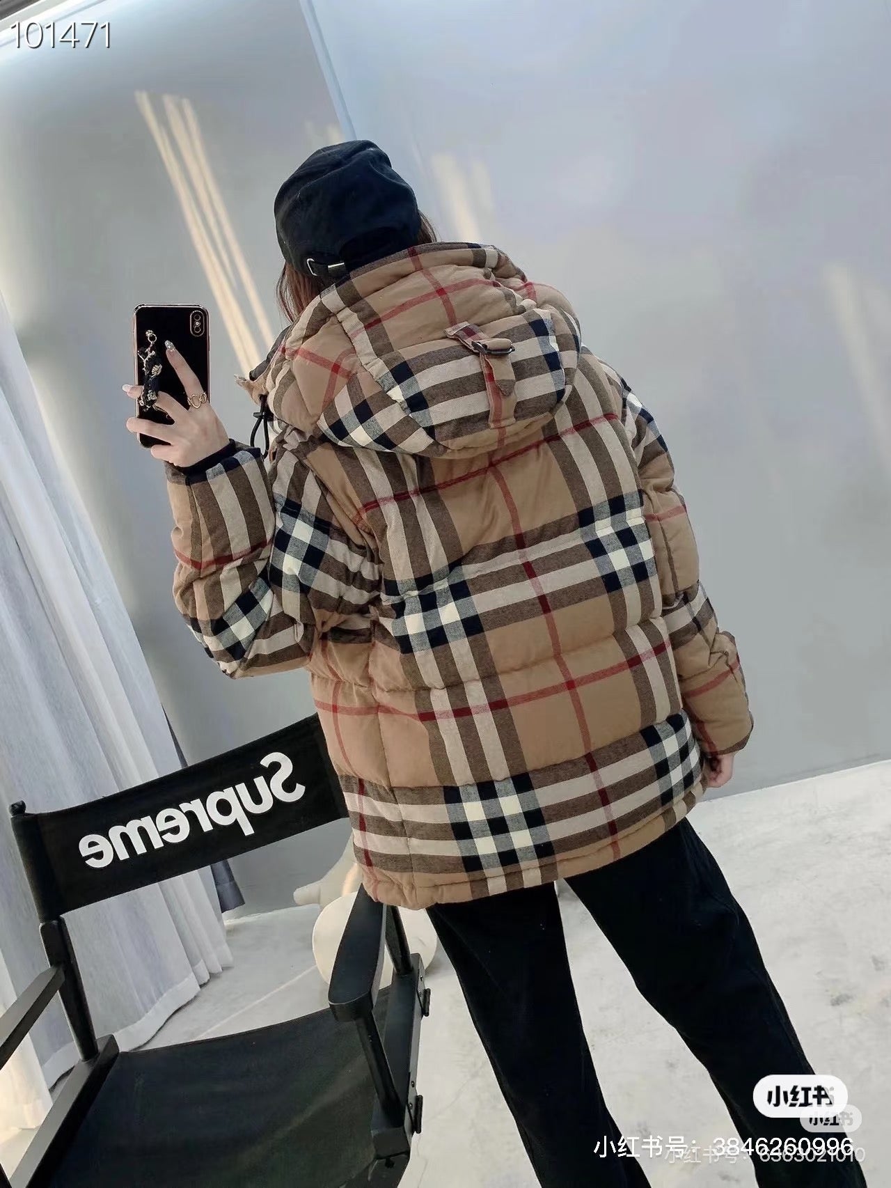 BURBERRY 拆袖大格紋羽絨服