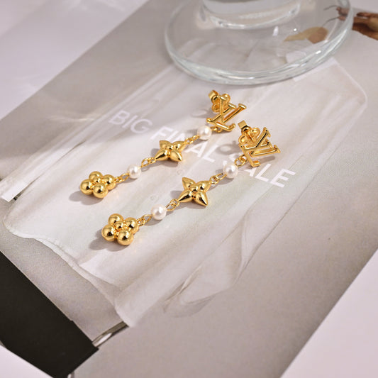 LV 老花垂墜耳釘