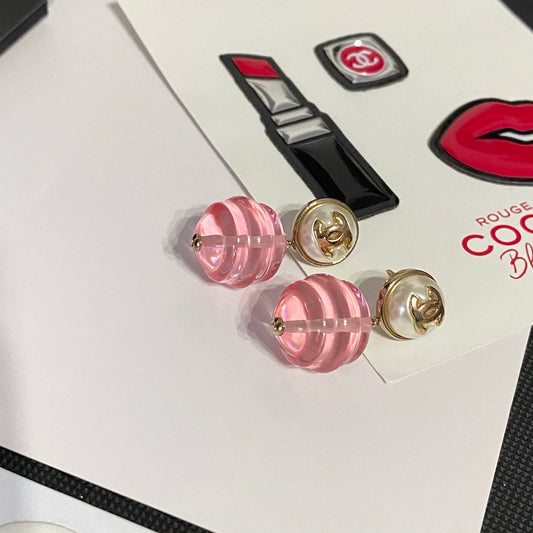 CHANEL 粉晶字母珍珠耳環