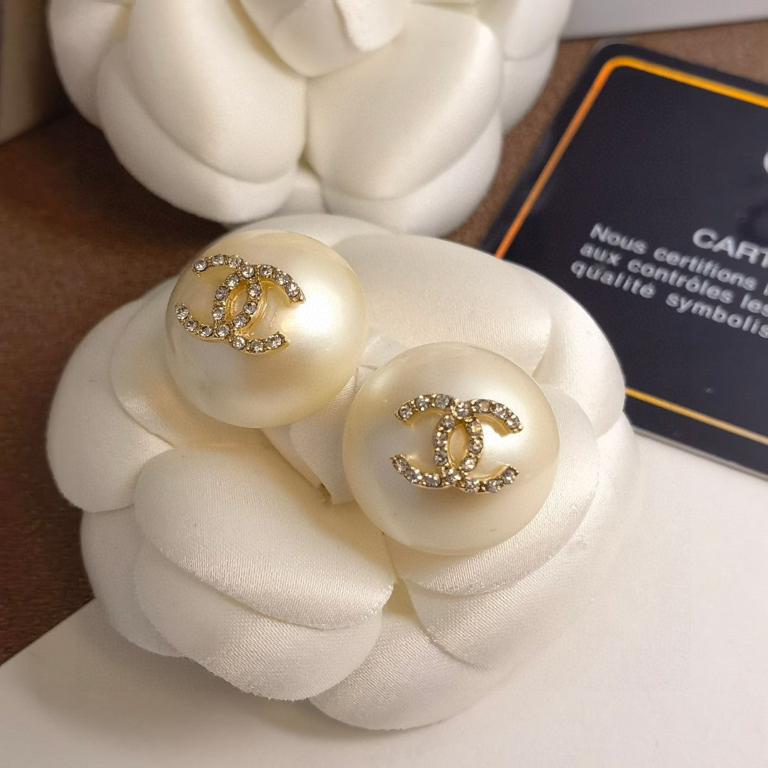CHANEL 浪漫雪花晶鑽 珍珠耳環