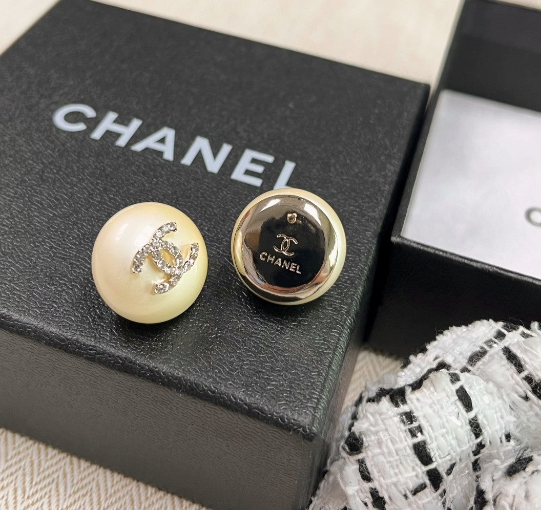 CHANEL 浪漫雪花晶鑽 珍珠耳環
