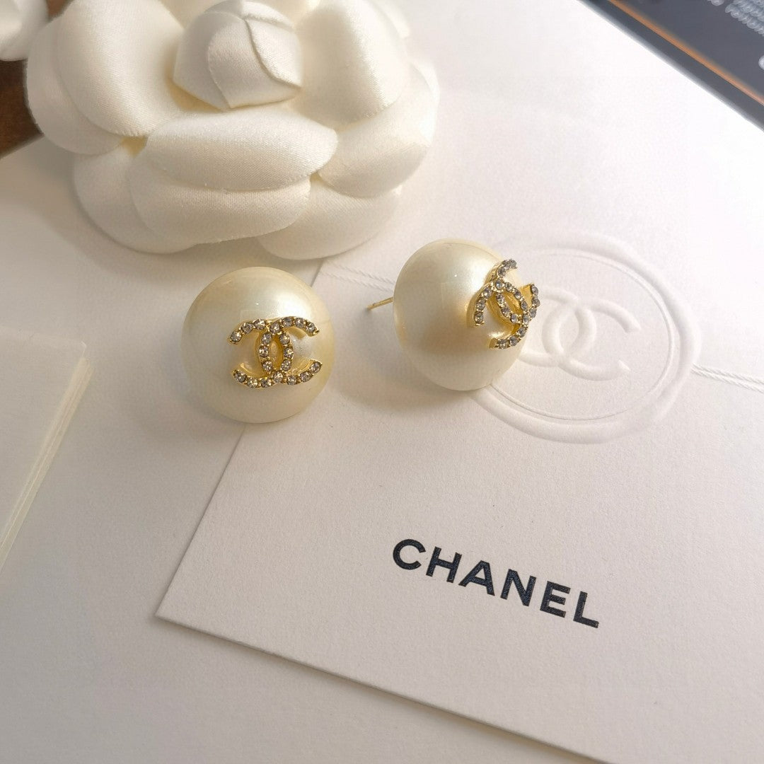 CHANEL 浪漫雪花晶鑽 珍珠耳環